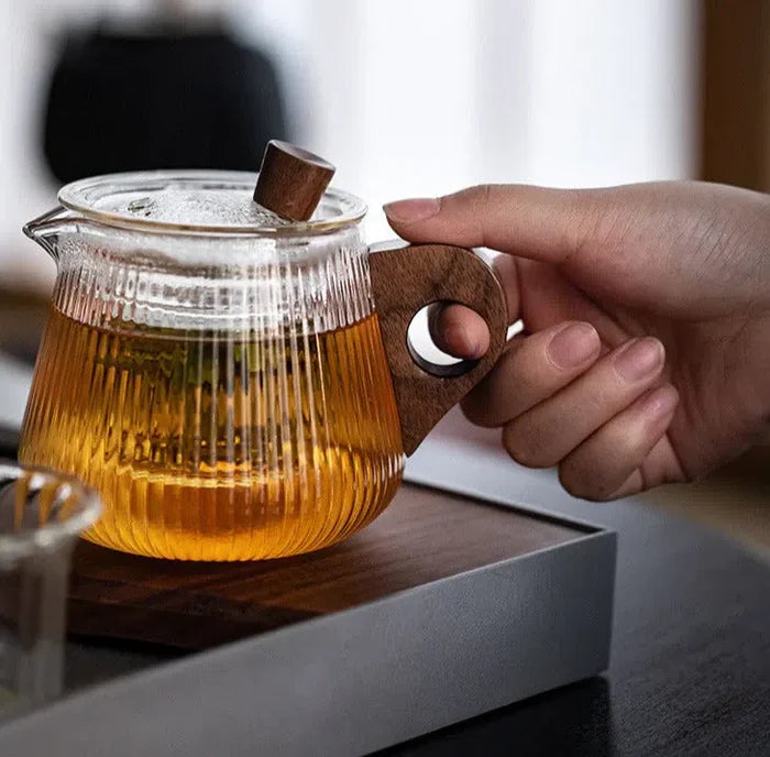 Mini Ribbed Teapot with Infuser – Elegance and Practicality for Your Drinks